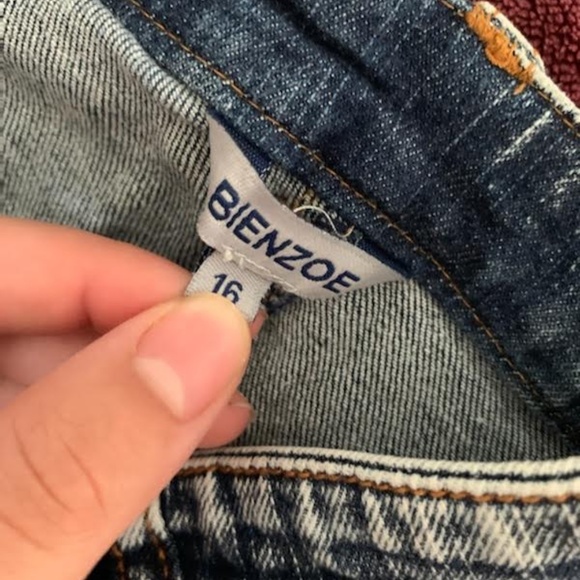 Bienzoe Denim Shorts - Picture 3 of 4